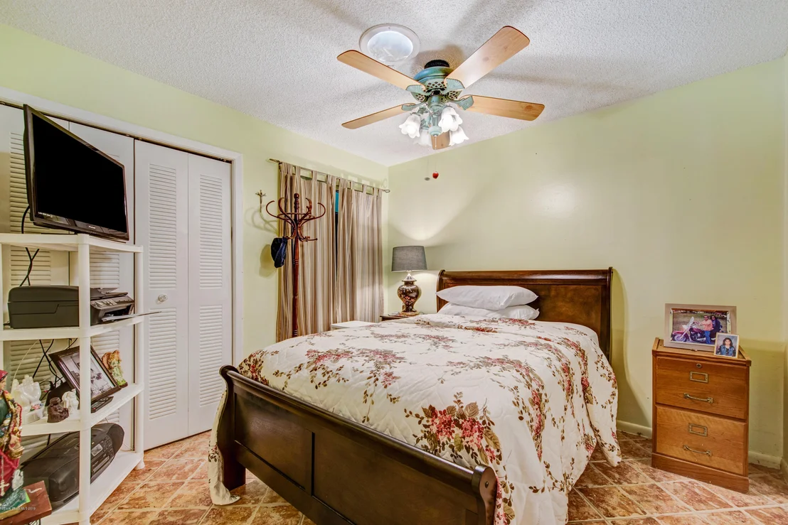 Photo of 375 Myrtlewood Road