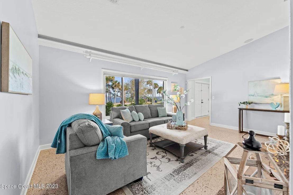 Photo of 1455 Rockledge Drive