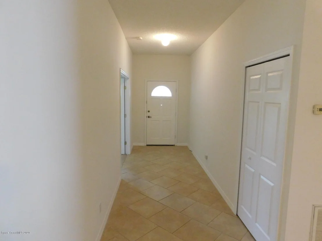 Photo of 485 Benton Drive