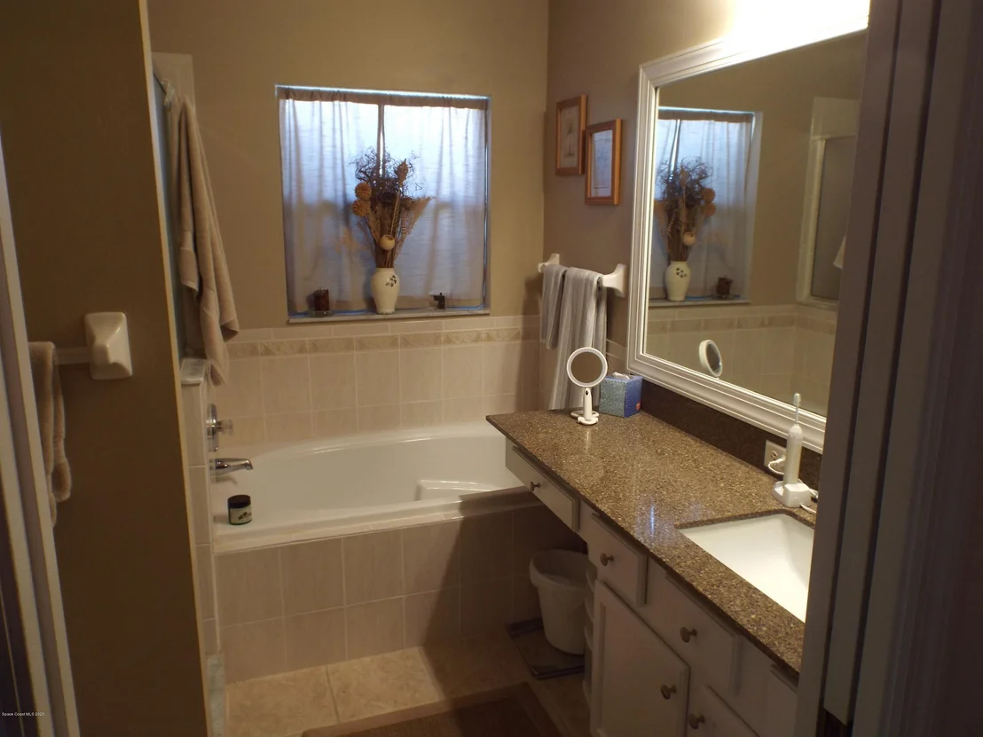 Photo of 2112 NE Spring Creek Circle NE