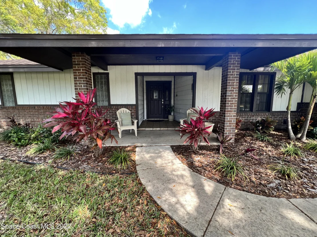 Photo of 2280 Hamlet Drive