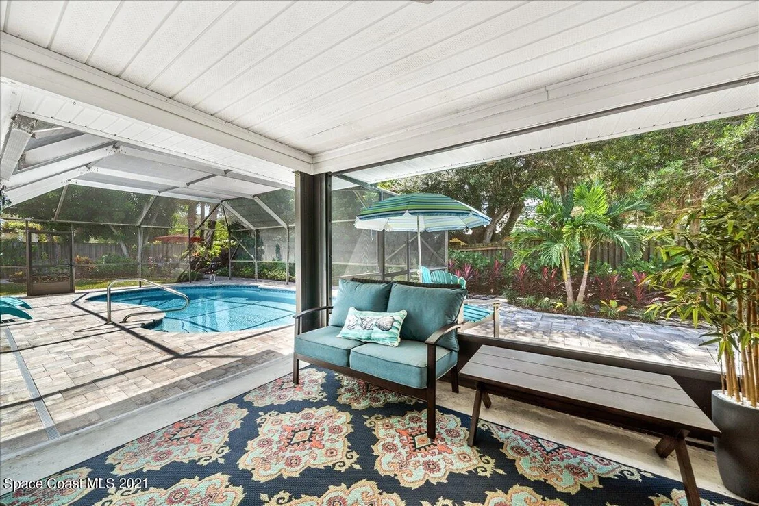 Photo of 585 Bahama Drive
