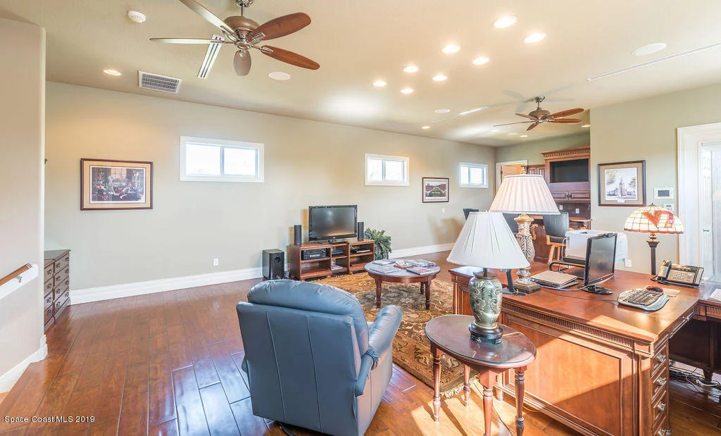 Photo of 2263 Woodfield Circle