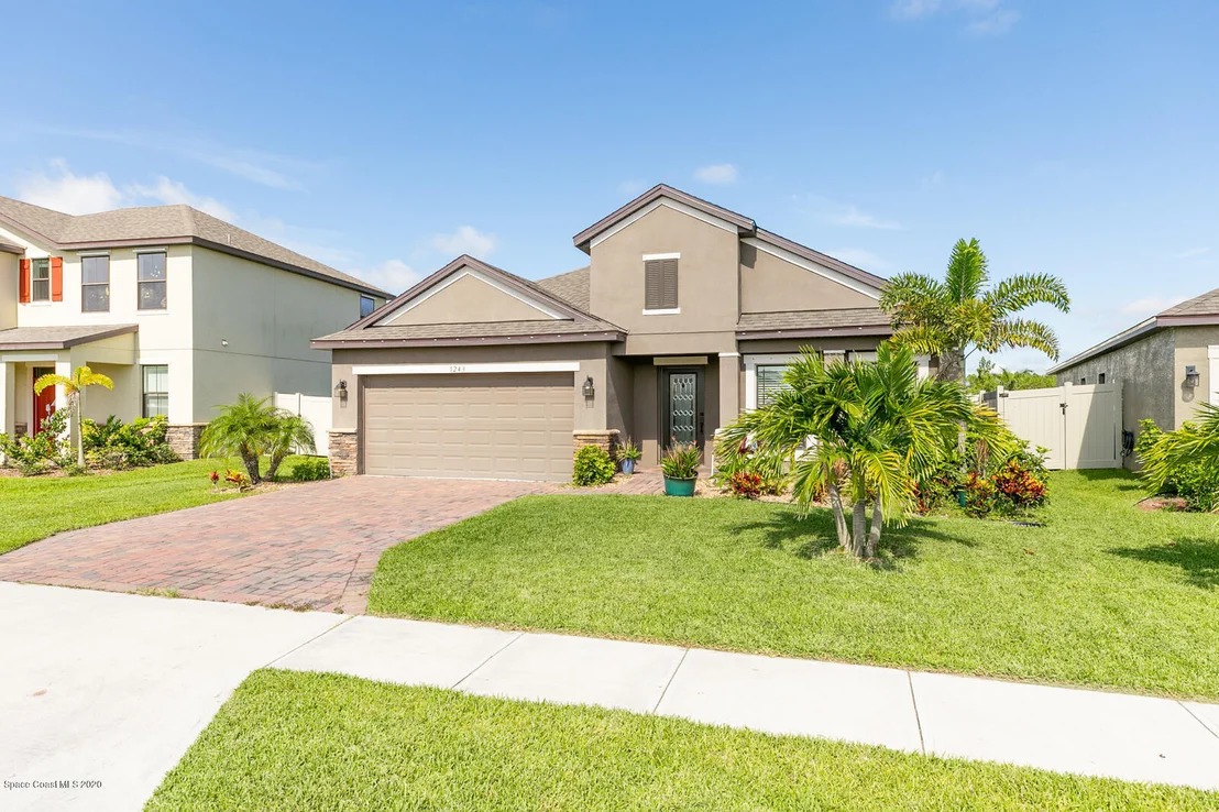 Photo of 1243 Musgrass Circle