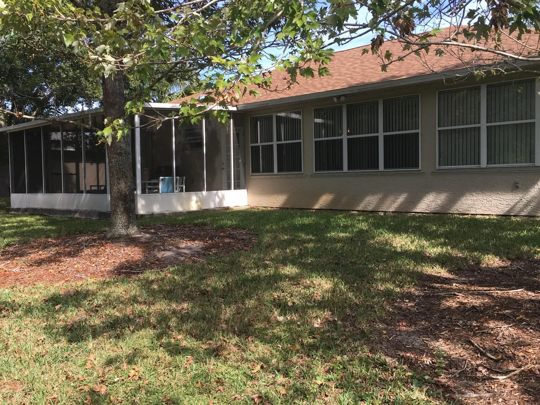 Photo of 4025 57th Terrace