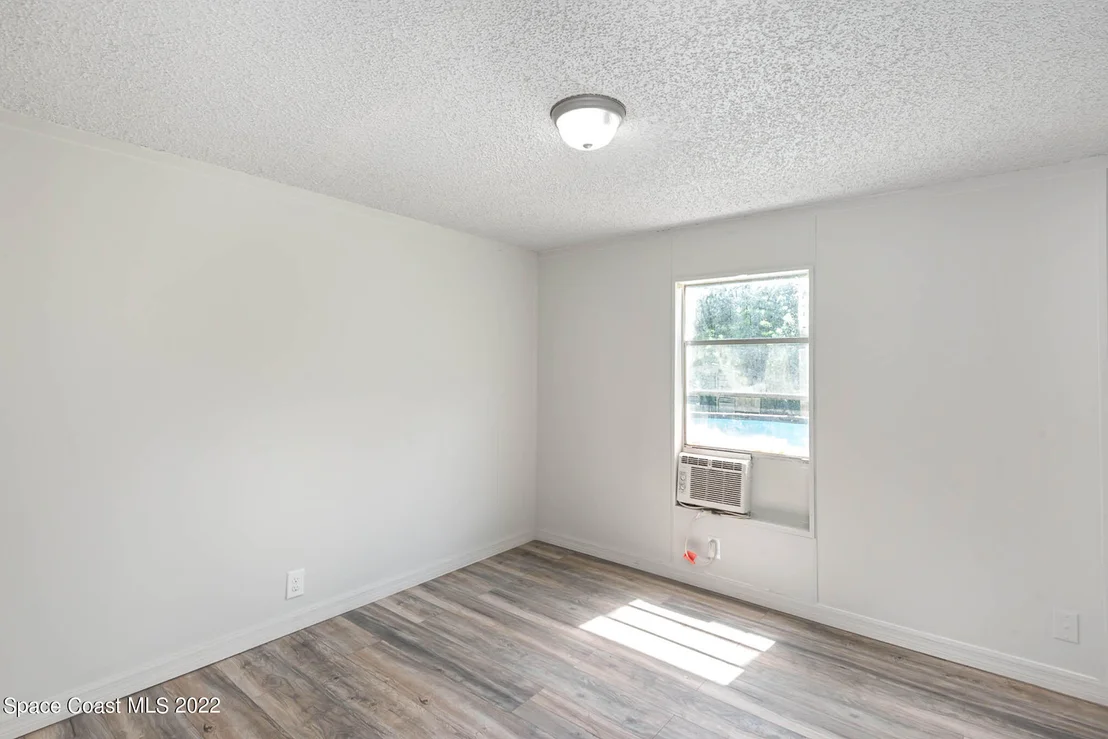 Photo of 2515 Wiley Avenue