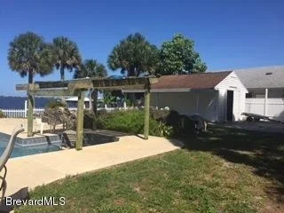 Photo of 2317 Pineapple Avenue