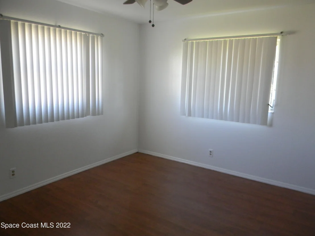 Photo of 2132 Lakeview Drive