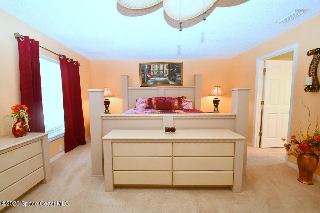 Photo of 1388 Hill Avenue