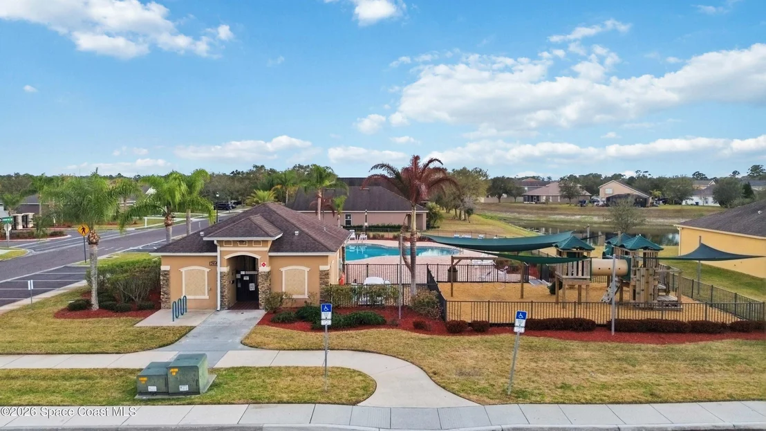 Photo of 320 Moray Drive