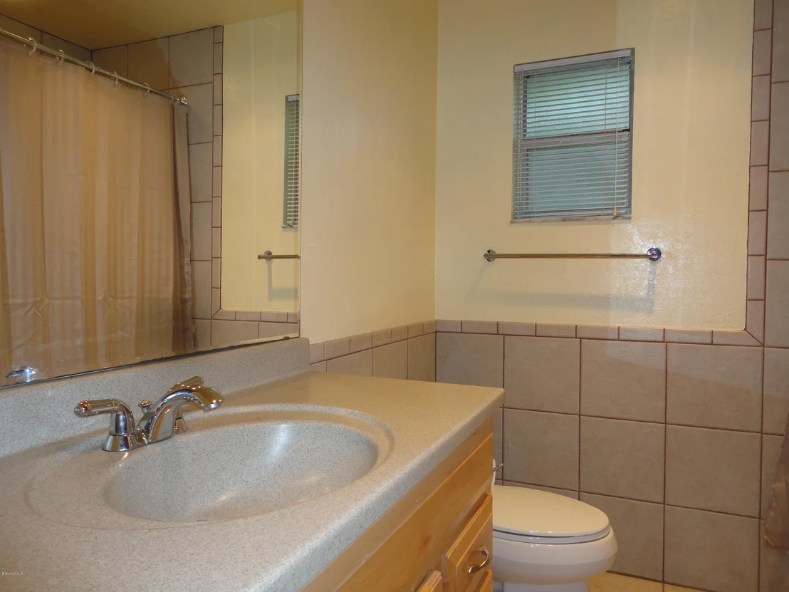 Photo of 415 Lee Avenue