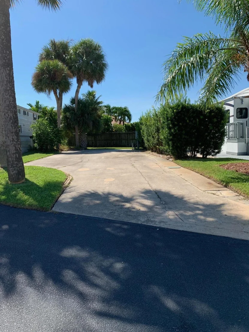 Photo of 557 Pier Lane
