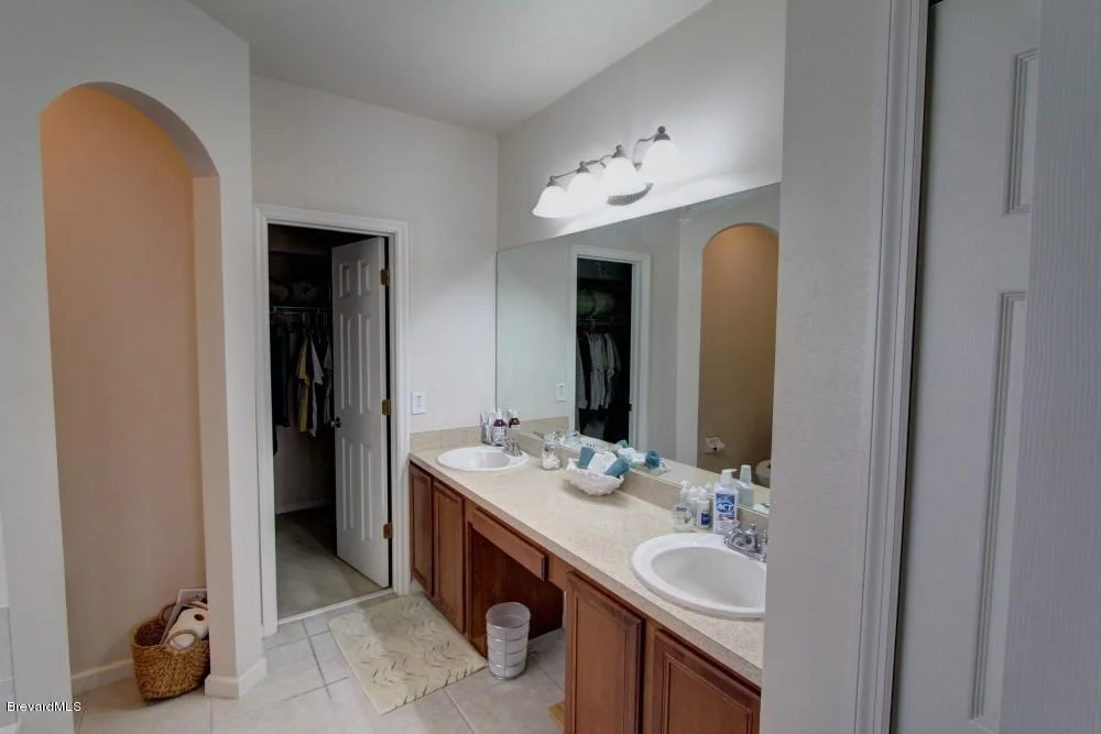 Photo of 1110 Bolle Circle