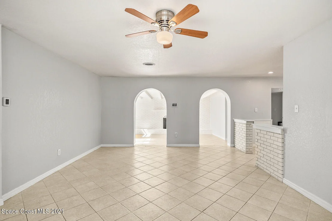Photo of 1356 Arnold Drive