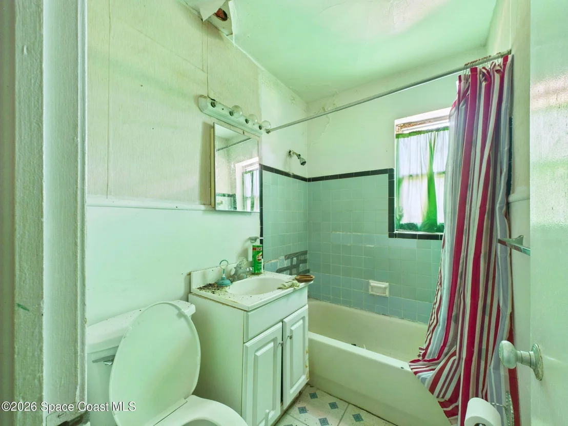 Photo of 1052 Broadmoor Drive