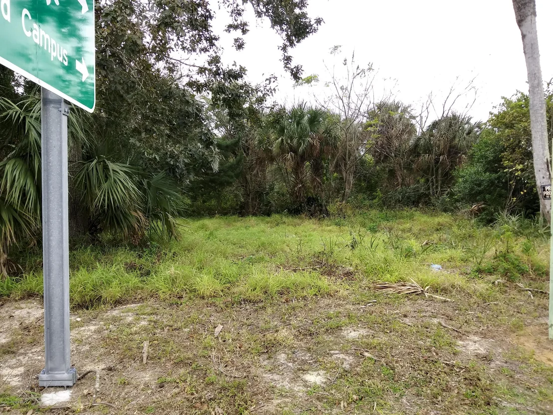 Photo of 2211 N Cocoa Boulevard N