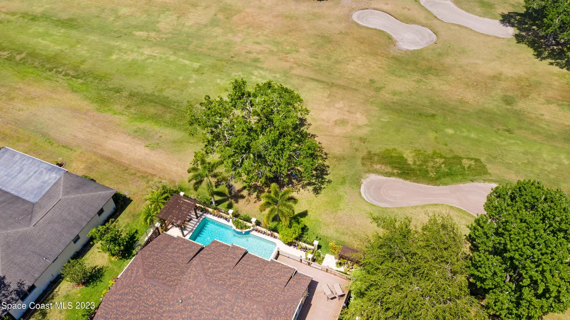 Photo of 1102 Fairlawn Drive