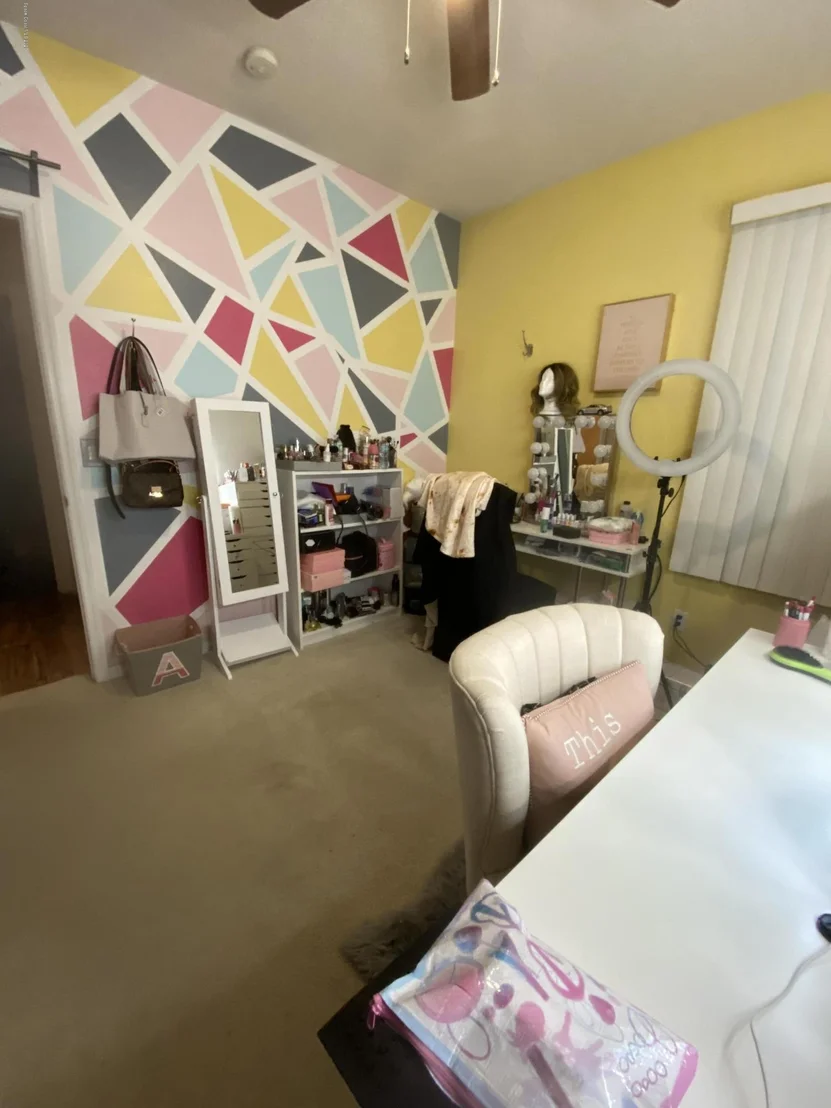 Photo of 422 Cressa Circle