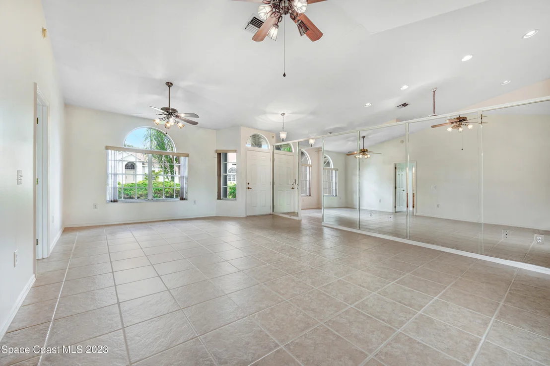 Photo of 2634 Lowell Circle