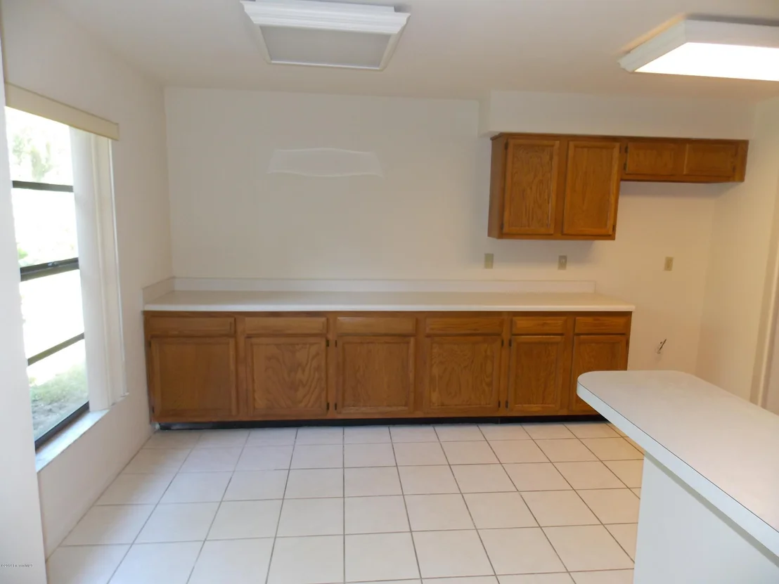 Photo of 886 Spirea Drive