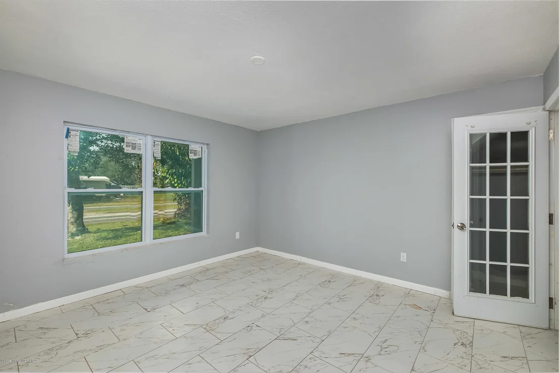 Photo of 1019 Daytona Drive NE