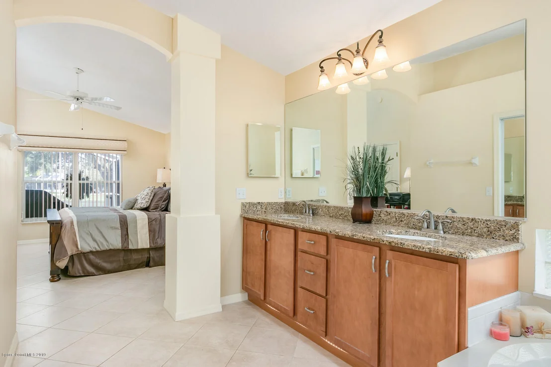Photo of 3861 Saint Armens Circle