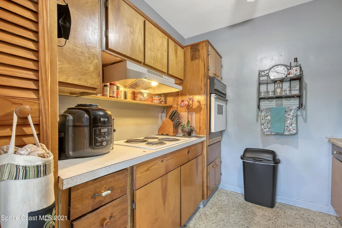 Photo of 711 Espanola Way