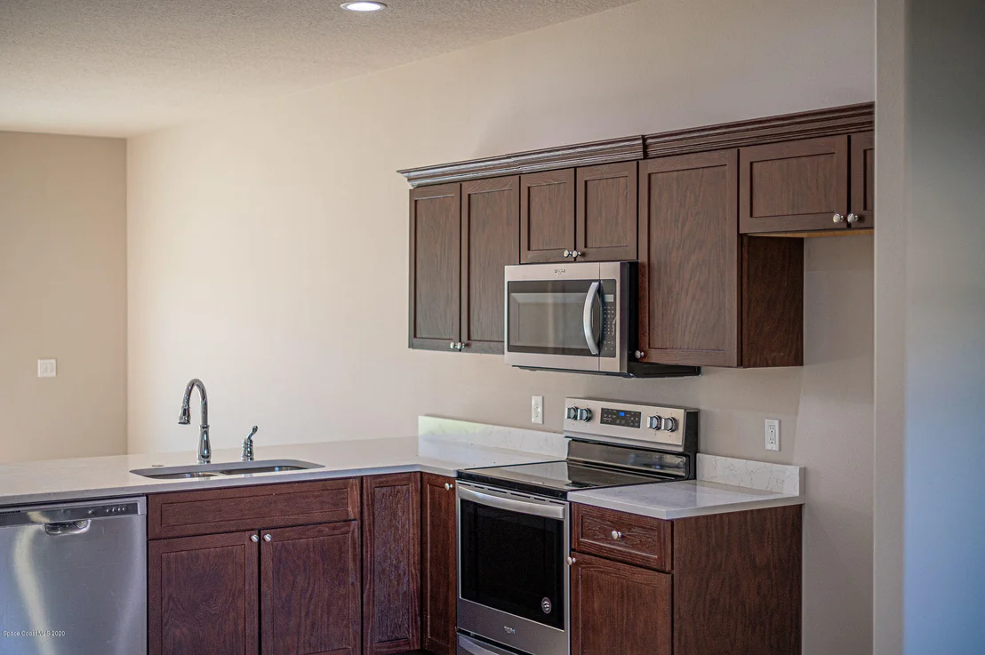Photo of 475 Dryden Circle