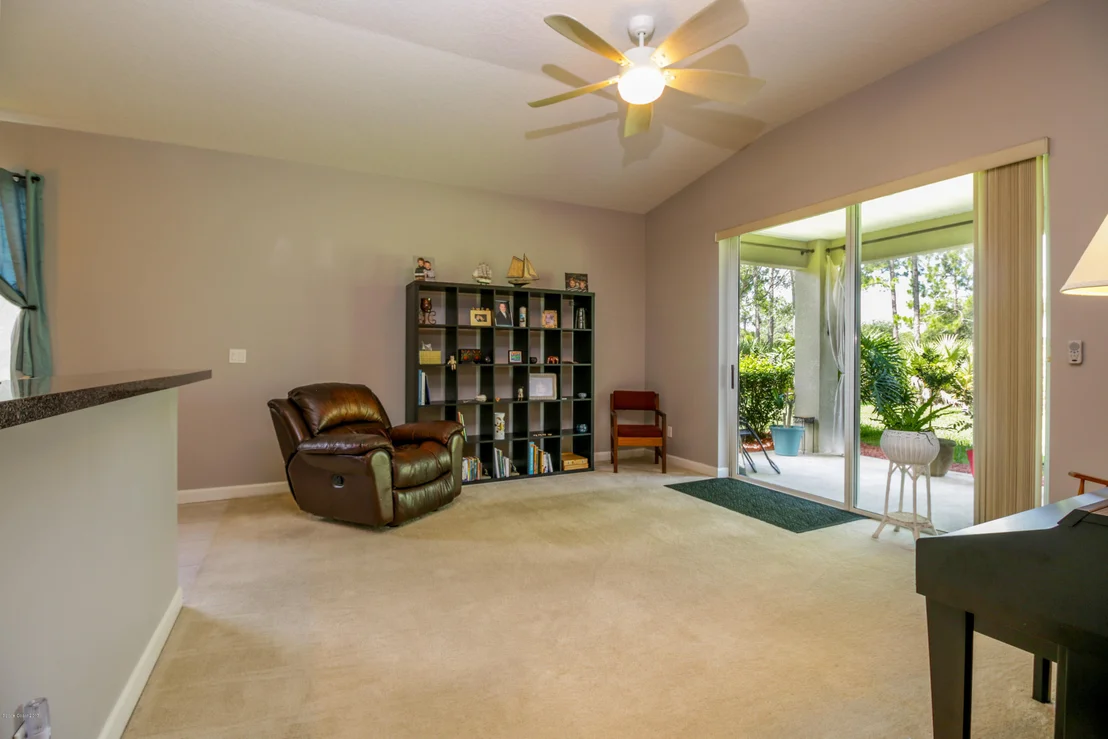 Photo of 565 Gardendale Circle SE