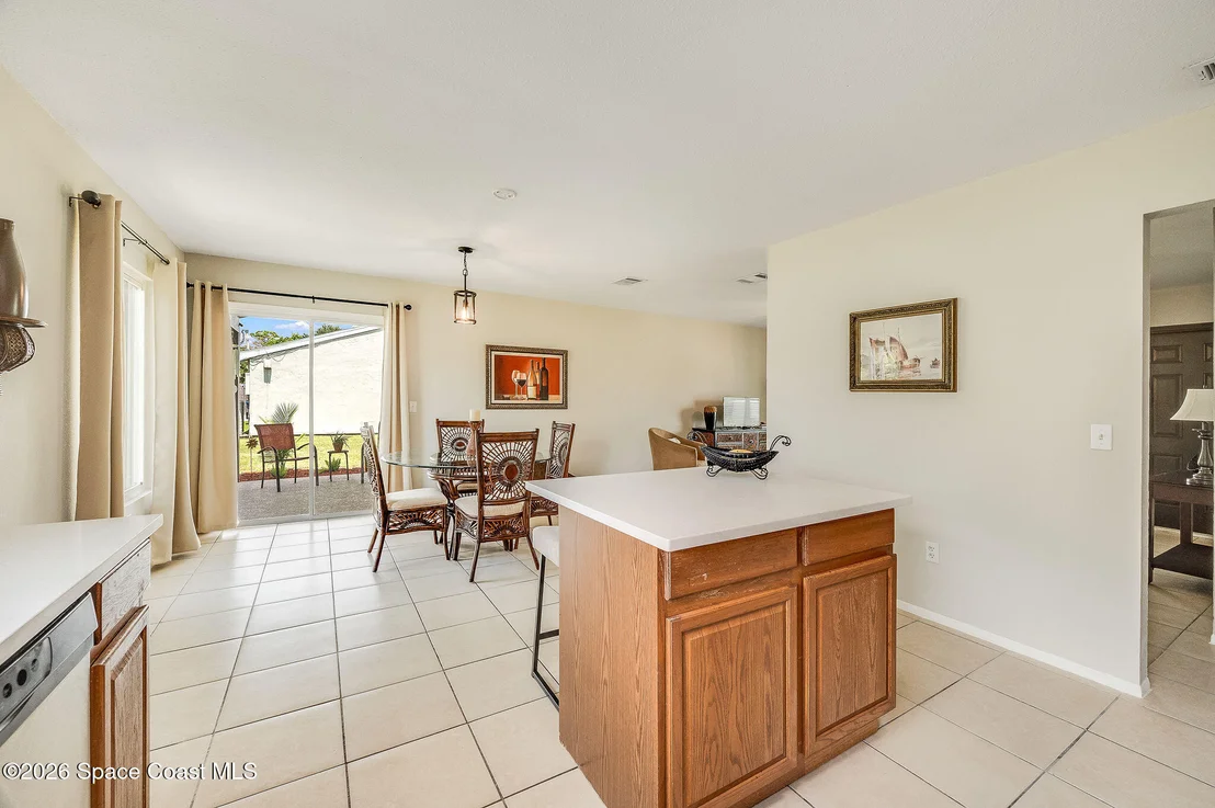 Photo of 730 Azure Avenue NE