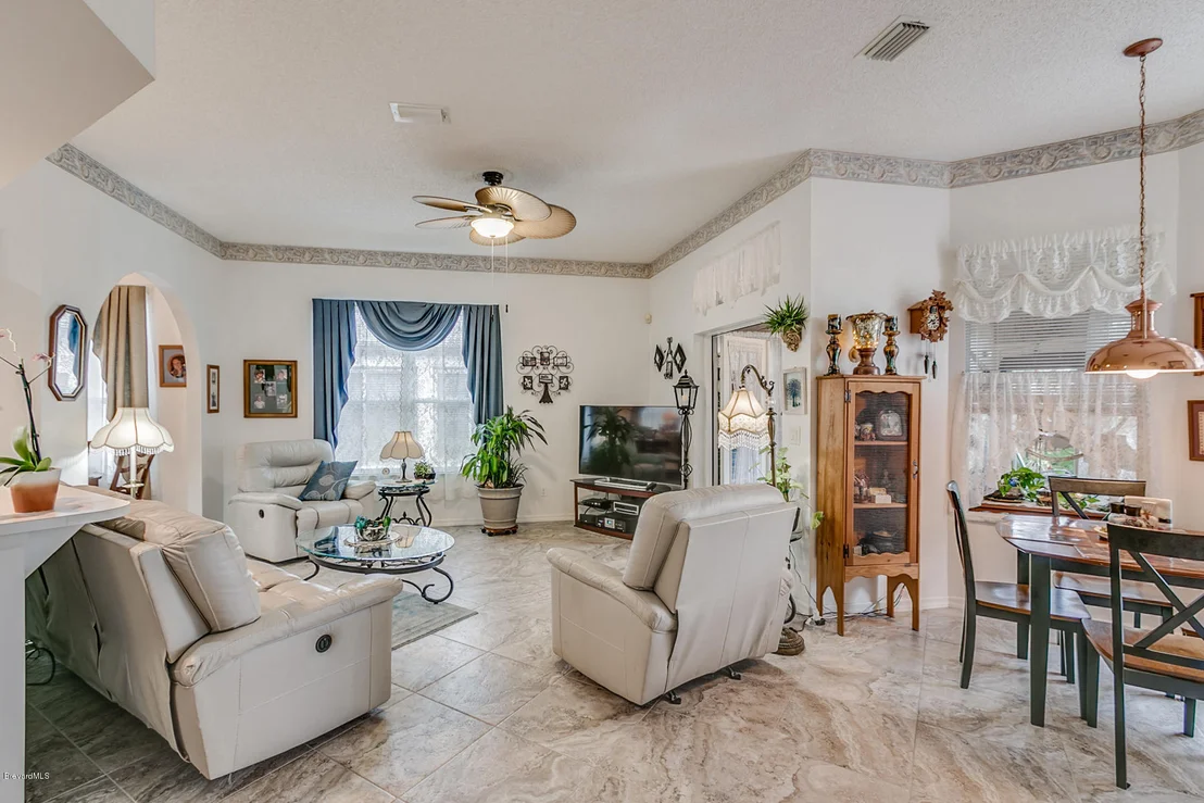 Photo of 6956 Hammock Trace Drive