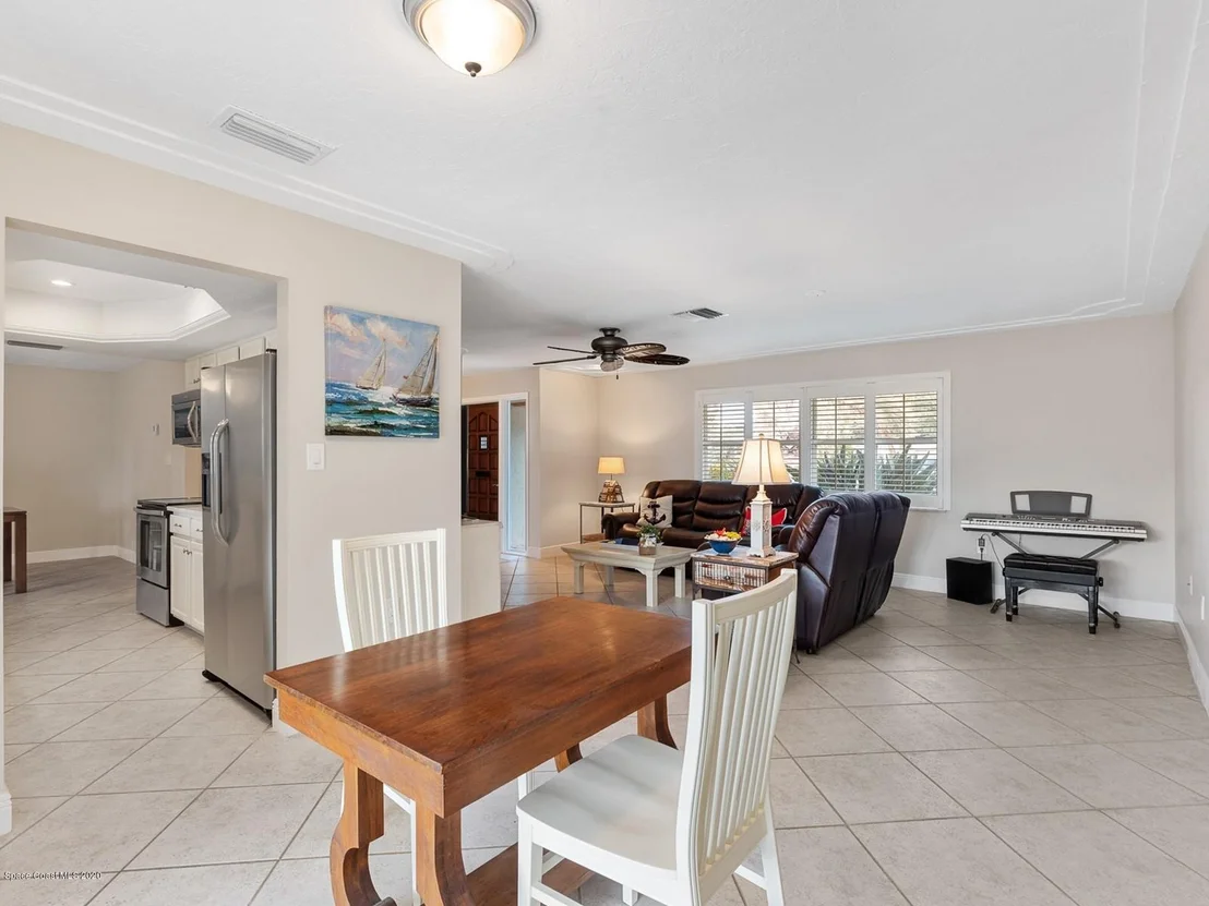 Photo of 410 Sparrow Drive