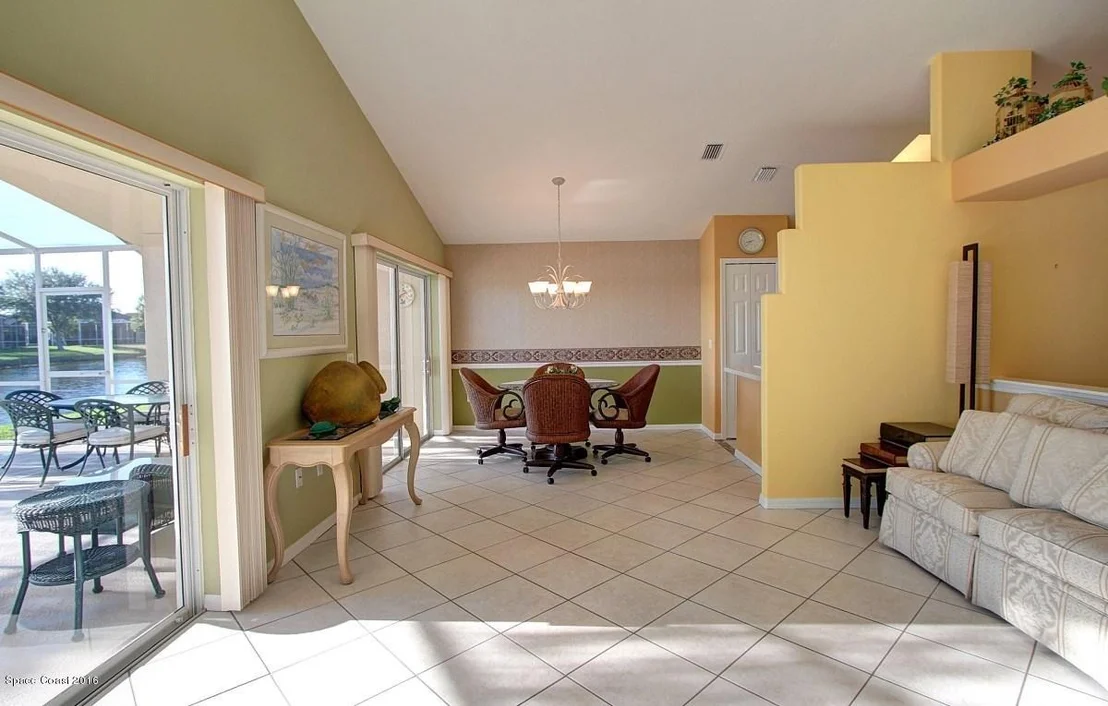 Photo of 2540 Addington Circle