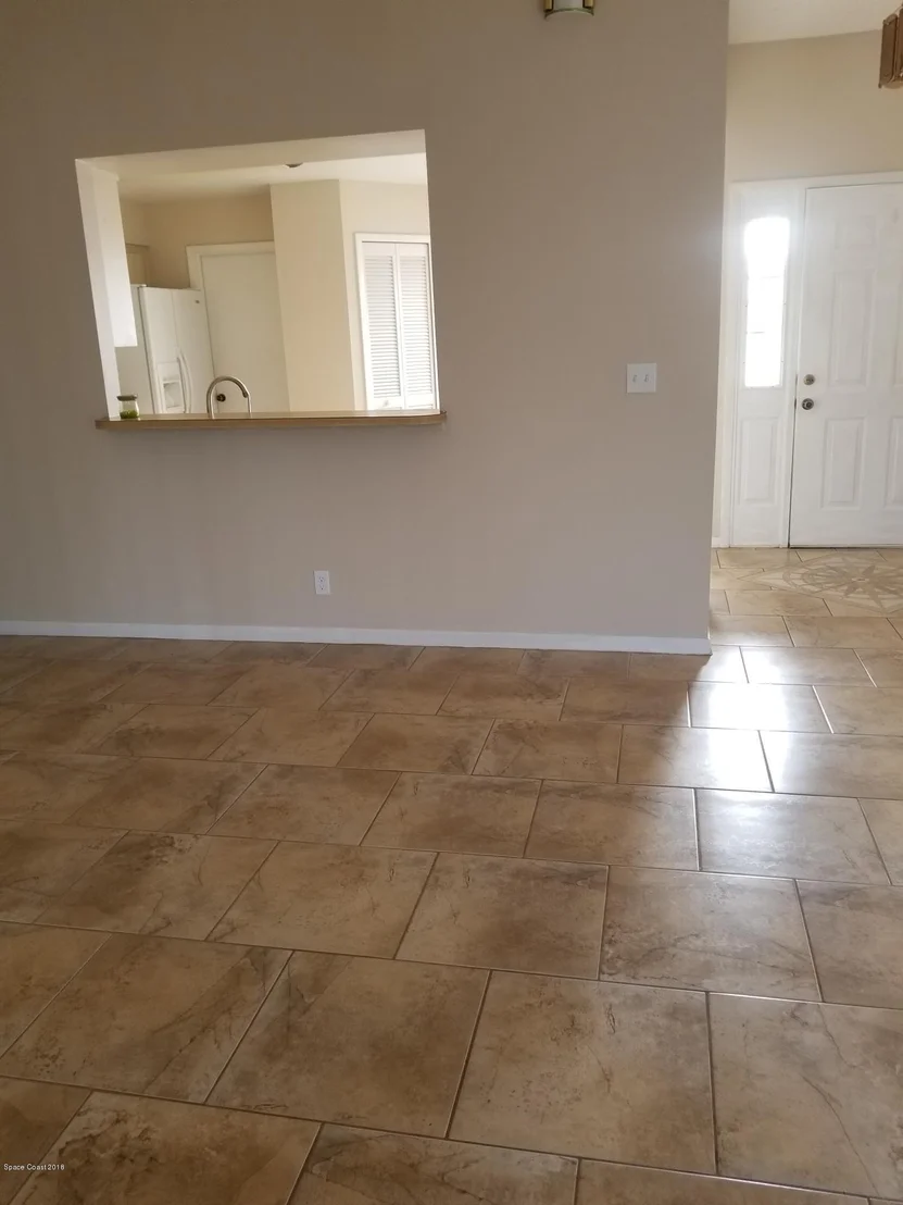 Photo of 824 Gardener Road
