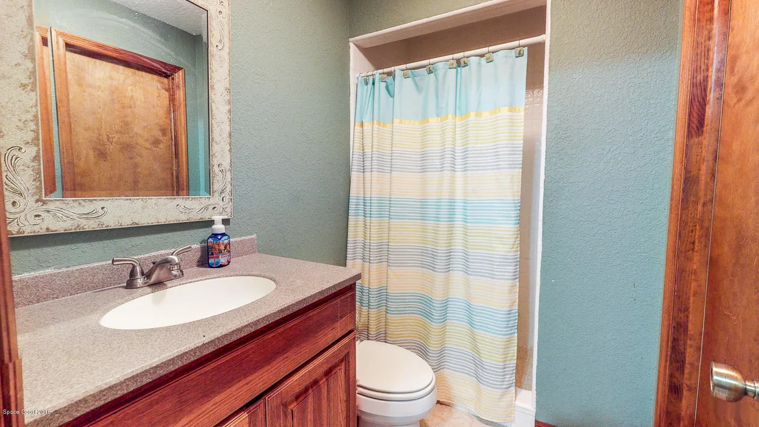 Photo of 2040 Benjamin Road