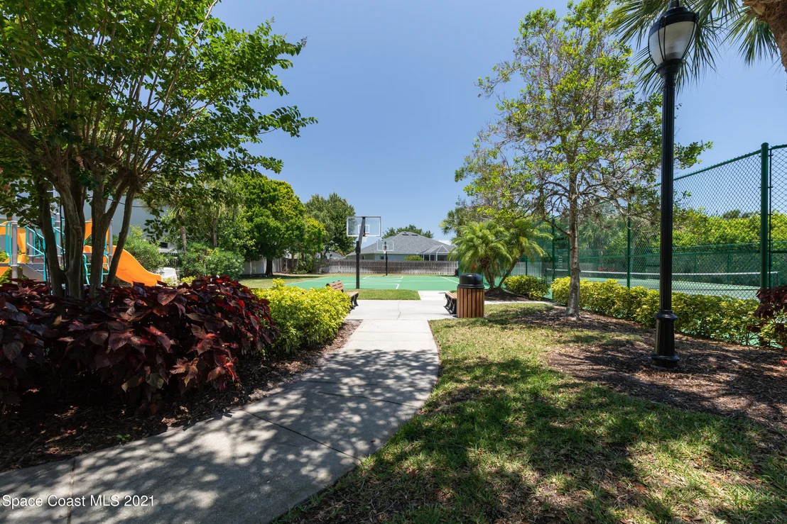 Photo of 6006 Newbury Circle