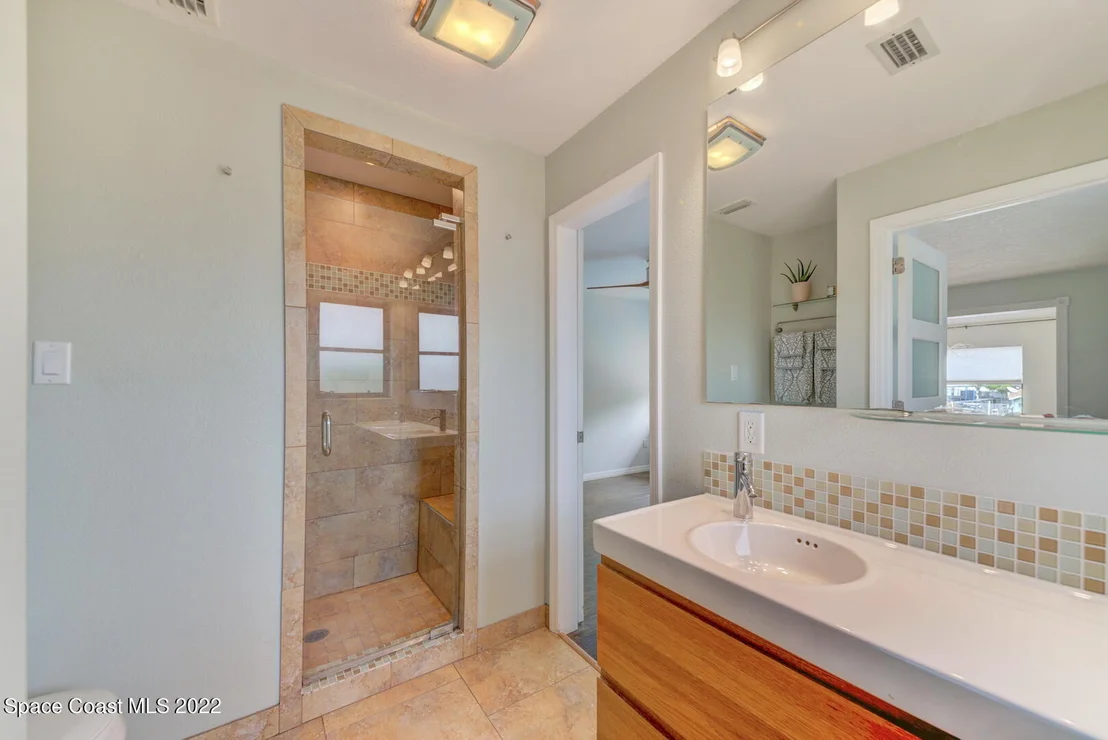 Photo of 6677 Cairo Road