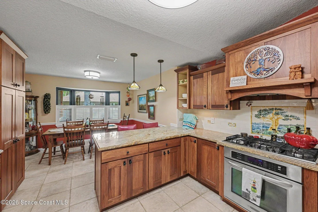 Photo of 1810 Whispering Oaks Circle