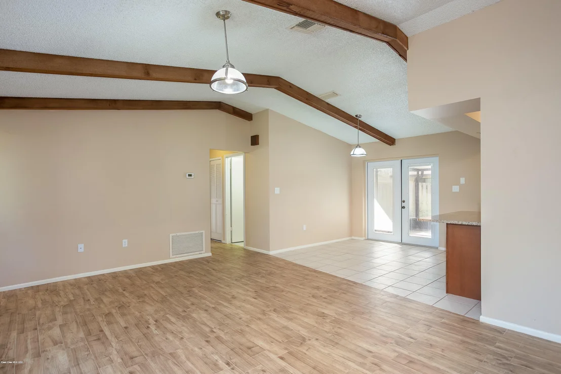 Photo of 2154 Tarrytown Lane NE