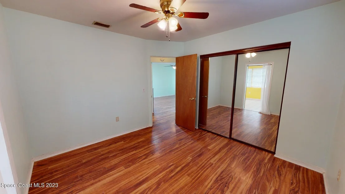Photo of 325 Cinnamon Drive