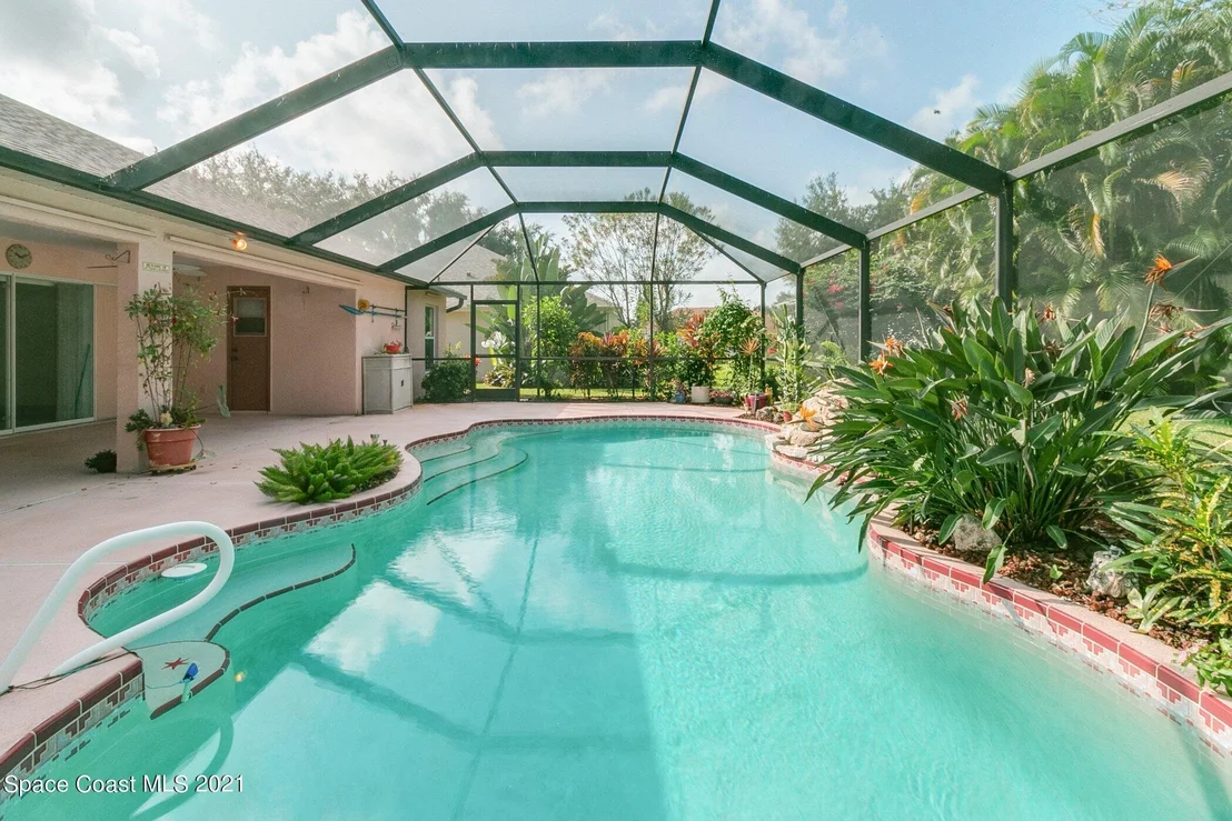 Photo of 842 Potomac Drive