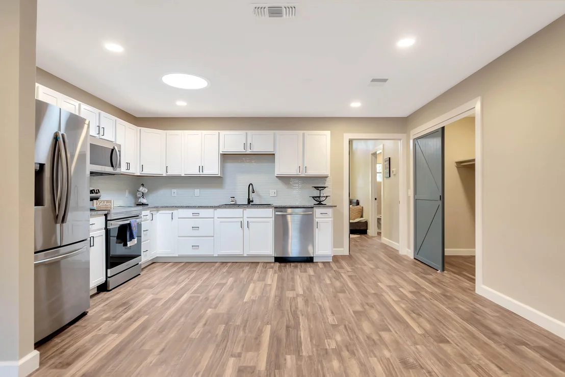 Photo of 982 Waco Boulevard SE