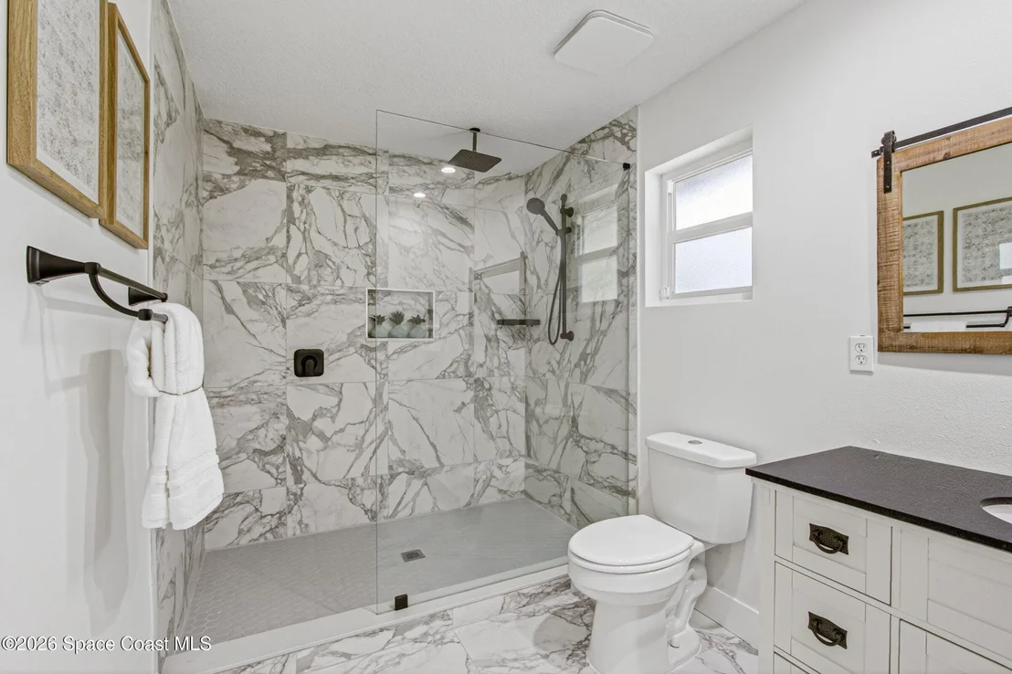 Photo of 3255 Hield Road