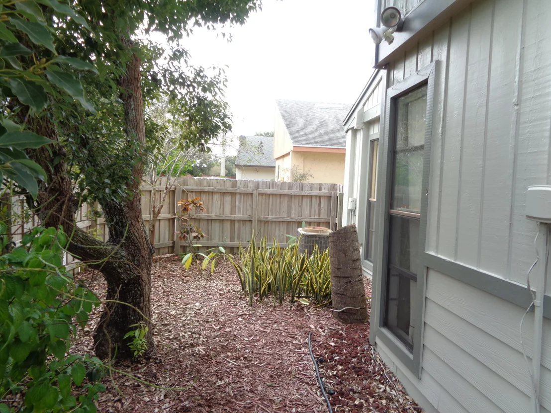 Photo of 425 Willow Tree Drive