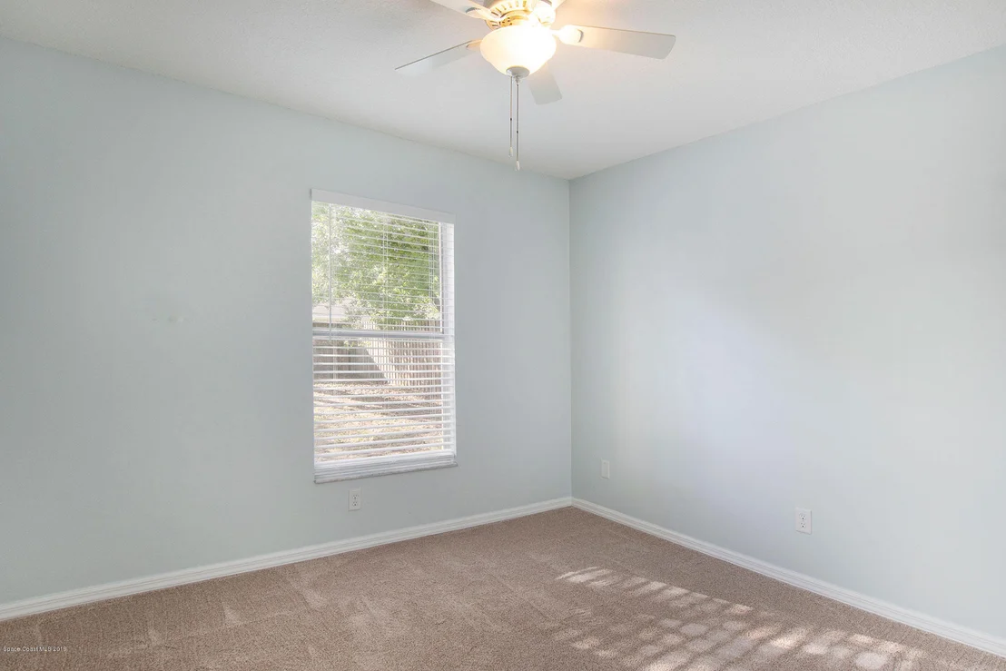 Photo of 2076 Lansing Street