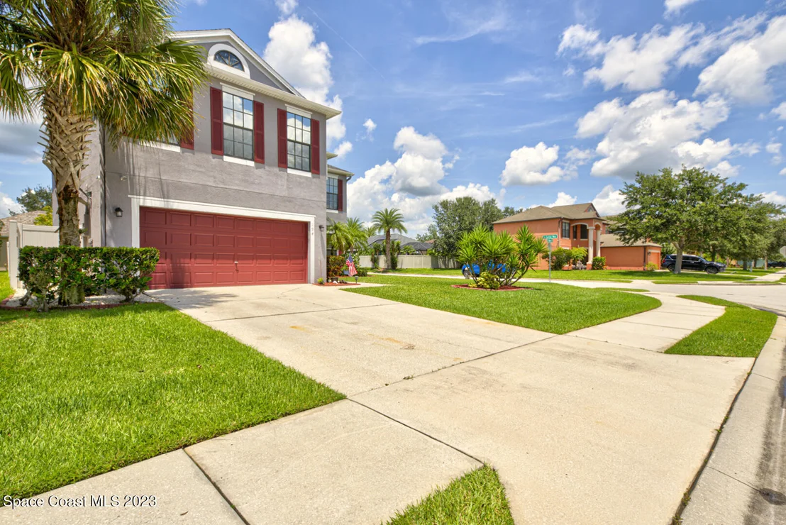 Photo of 194 Dryden Circle