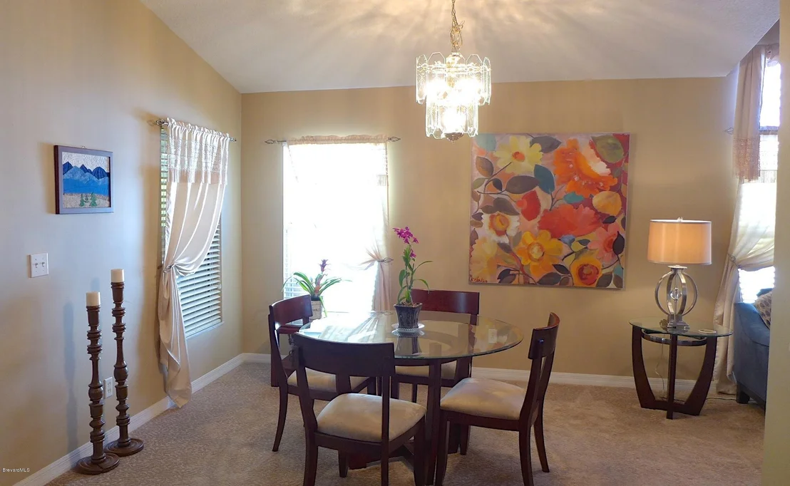 Photo of 836 NE Bracken Terrace