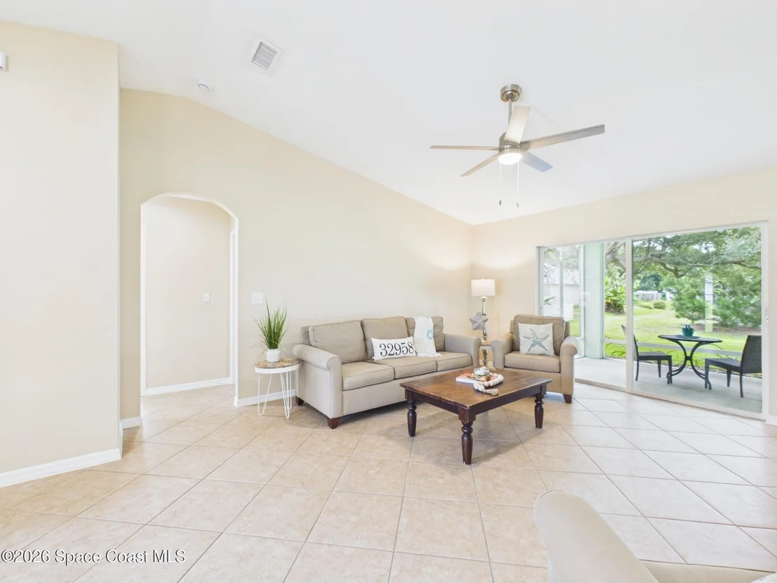 Photo of 732 Newhall Terrace