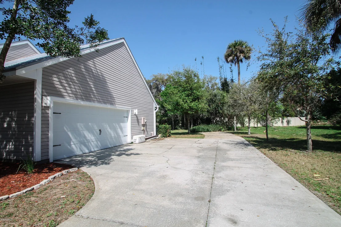 Photo of 440 Bay Point Drive