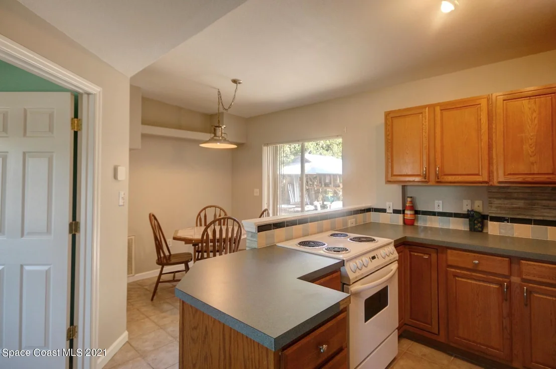 Photo of 1833 Mosswood Drive